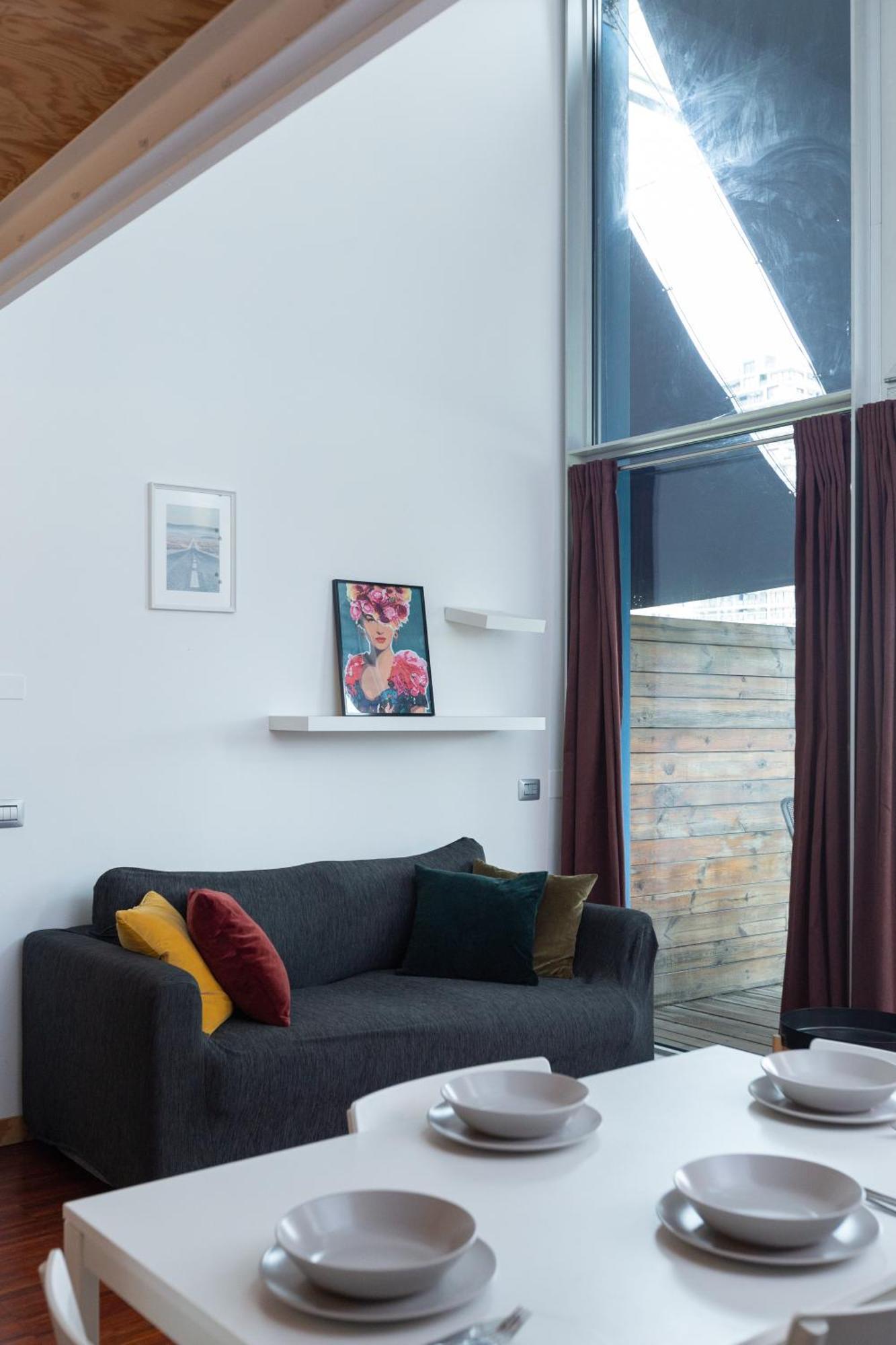 White And Brown Exclusive Loft With Terrace - Free Parking - M2 Station Apartment Milan